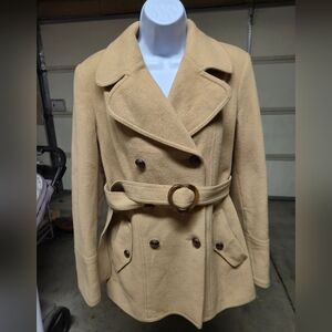 Jennifer Lopez Beige Double-Breasted Trench Coat